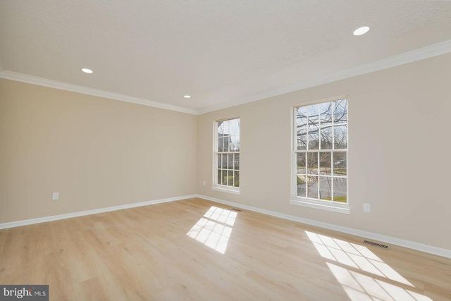 66 FOX ROCK DR, Myersville, MD 21773