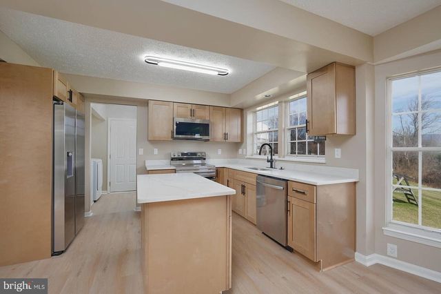 66 FOX ROCK DR, Myersville, MD 21773