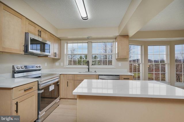 66 FOX ROCK DR, Myersville, MD 21773