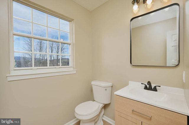 66 FOX ROCK DR, Myersville, MD 21773