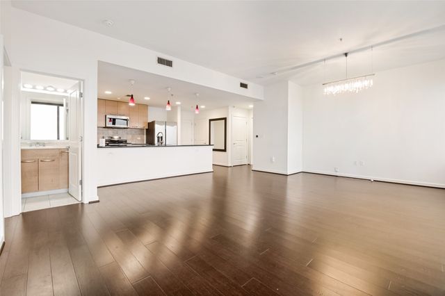 1200 Main Street 1806, Dallas, TX 75202