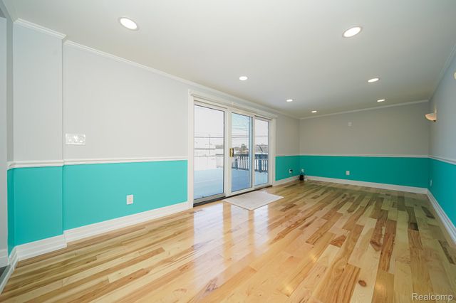 11191 Canterbury Drive, Warren, MI 48093