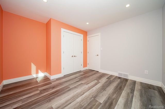 11191 Canterbury Drive, Warren, MI 48093