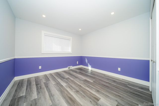 11191 Canterbury Drive, Warren, MI 48093