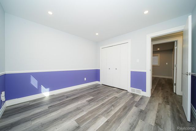 11191 Canterbury Drive, Warren, MI 48093