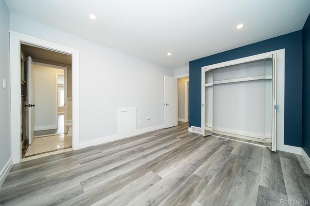 11191 Canterbury Drive, Warren, MI 48093