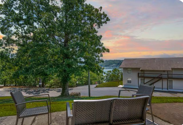 100 Getaway Circle Unit 129, Kimberling City, MO 65686