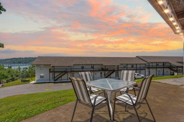100 Getaway Circle Unit 129, Kimberling City, MO 65686