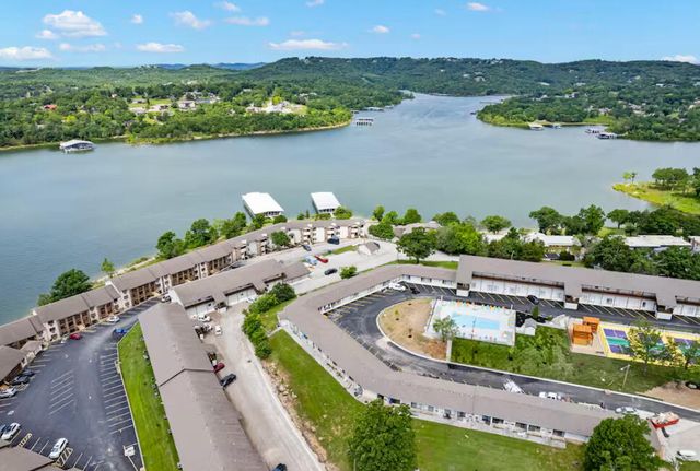 100 Getaway Circle Unit 129, Kimberling City, MO 65686