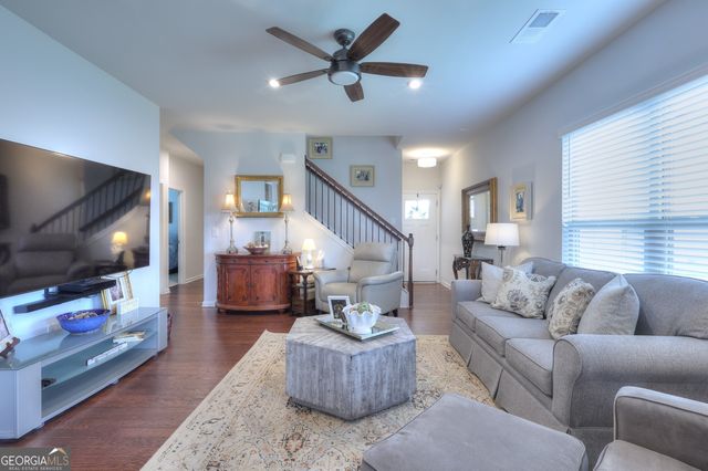 6022 Rollingwood Way, Hoschton, GA 30548