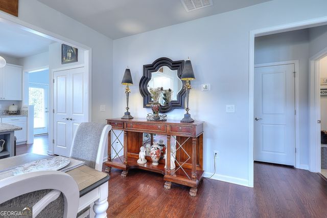 6022 Rollingwood Way, Hoschton, GA 30548