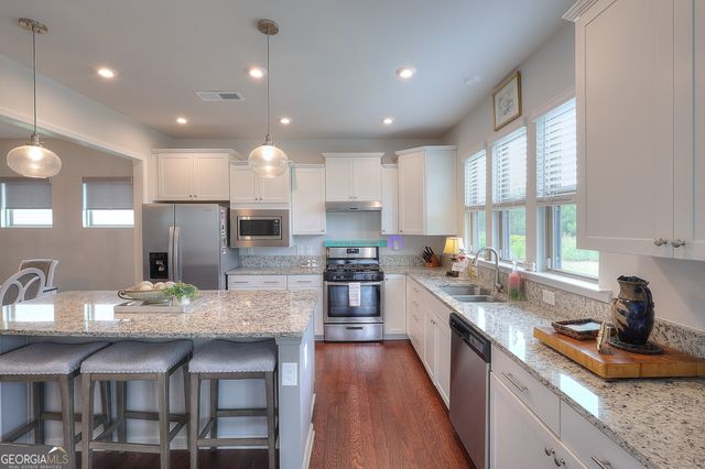 6022 Rollingwood Way, Hoschton, GA 30548