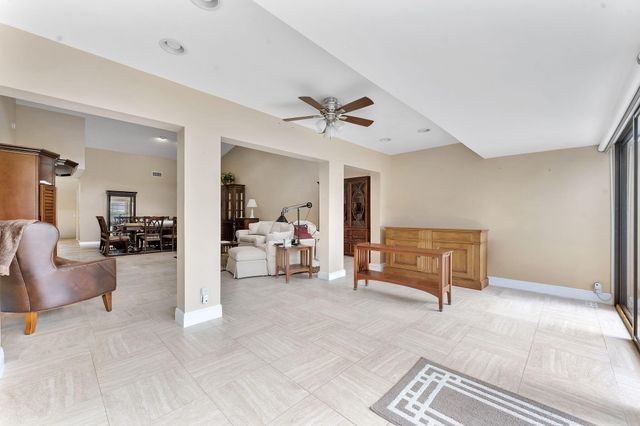6845 Fountains Circle, Lake Worth, FL 33467