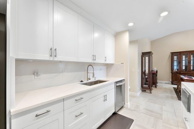 6845 Fountains Circle, Lake Worth, FL 33467