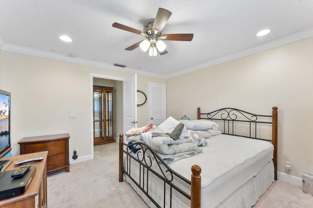 6845 Fountains Circle, Lake Worth, FL 33467