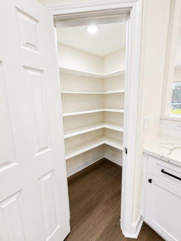 13538 Shadow Falls Court, Houston, TX 77059
