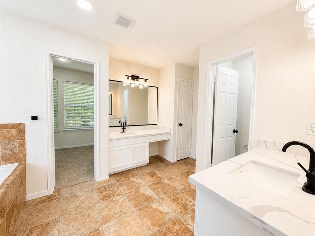 13538 Shadow Falls Court, Houston, TX 77059