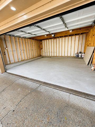 13538 Shadow Falls Court, Houston, TX 77059