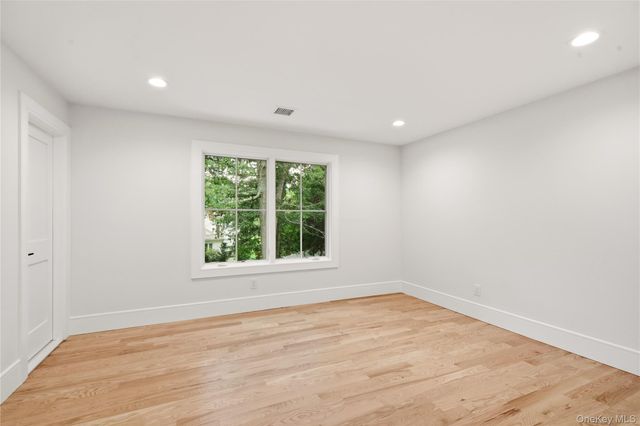 654 Caledonia Road, Dix Hills, NY 11746