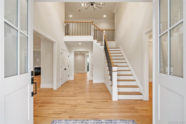 654 Caledonia Road, Dix Hills, NY 11746