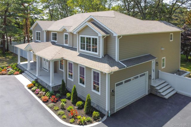 654 Caledonia Road, Dix Hills, NY 11746