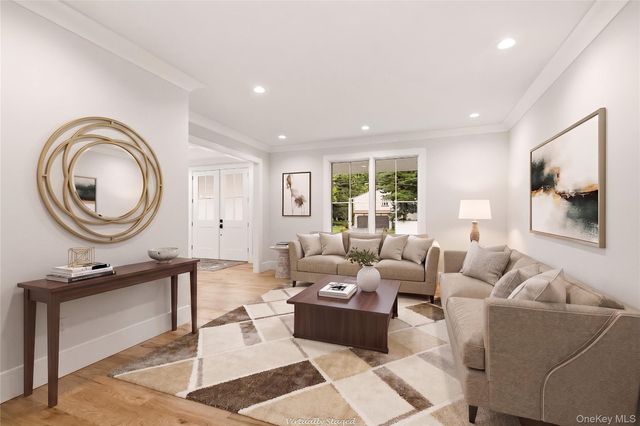 654 Caledonia Road, Dix Hills, NY 11746