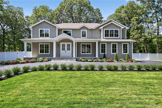 654 Caledonia Road, Dix Hills, NY 11746