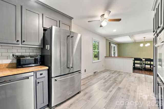 912 Tally Ho Court, Charlotte, NC 28212