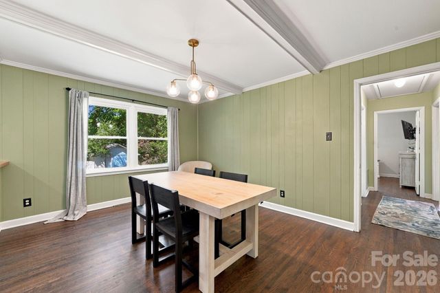 912 Tally Ho Court, Charlotte, NC 28212