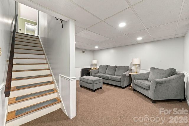 912 Tally Ho Court, Charlotte, NC 28212