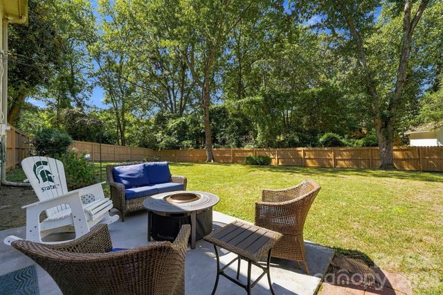 912 Tally Ho Court, Charlotte, NC 28212