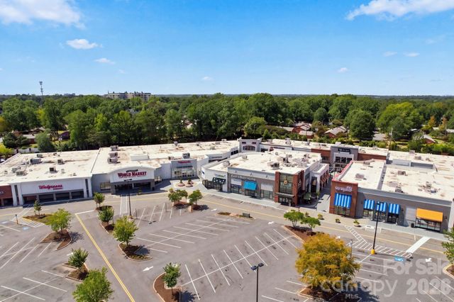 912 Tally Ho Court, Charlotte, NC 28212