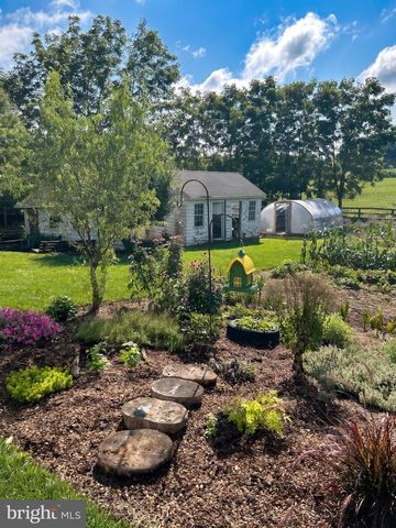12558 WAUGHTEL, Felton, PA 17322