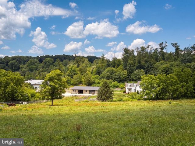 12558 WAUGHTEL, Felton, PA 17322