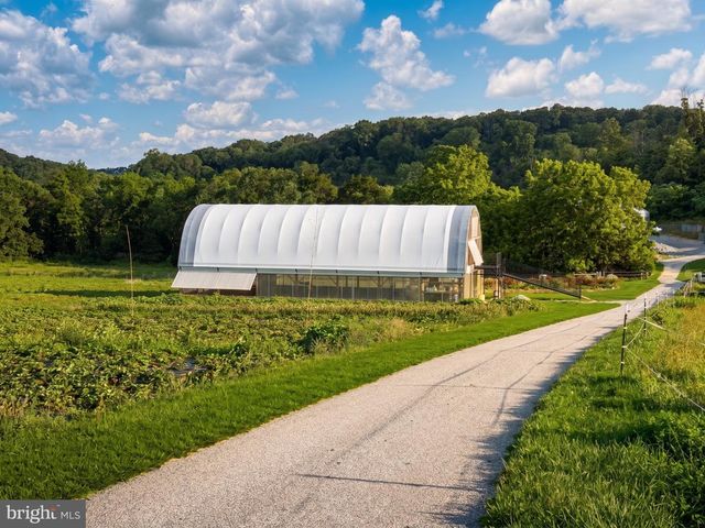 12558 WAUGHTEL, Felton, PA 17322