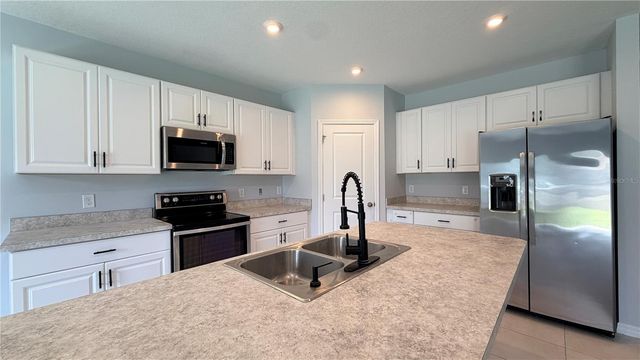 2811 PARKFIELD ROAD, St Cloud, FL 34772