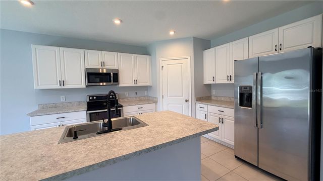 2811 PARKFIELD ROAD, St Cloud, FL 34772