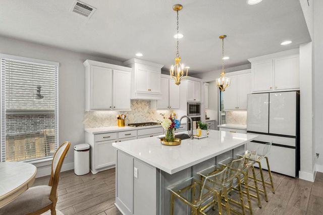 194 Trout River RD, Kyle, TX 78640