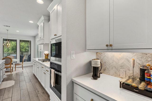 194 Trout River RD, Kyle, TX 78640