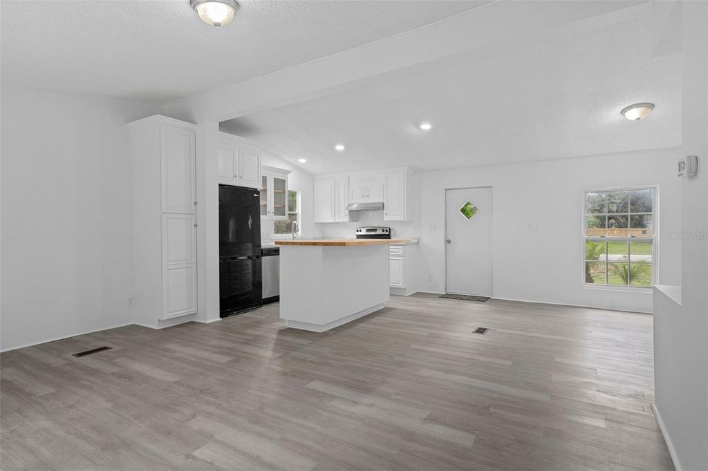 Image 15 of property listing at 7085 TOUCAN TRAIL, Spring Hill, FL 34606