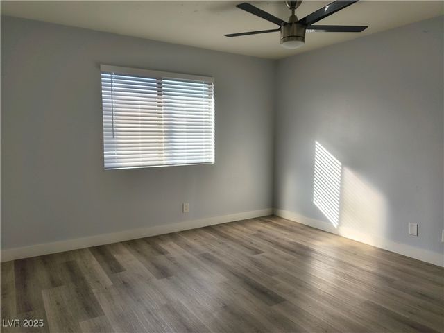 6737 Charleston Boulevard 3, Las Vegas, NV 89146