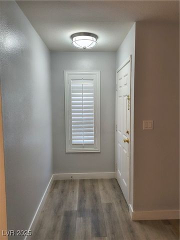 6737 Charleston Boulevard 3, Las Vegas, NV 89146