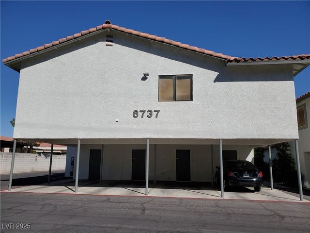 6737 Charleston Boulevard 3, Las Vegas, NV 89146