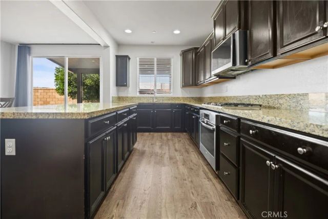 13289 Cadenza Dr, Eastvale, CA 92880