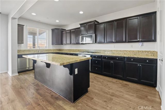 13289 Cadenza Dr, Eastvale, CA 92880