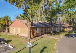 1513 Heritage Ln, Holly Hill, FL 32117