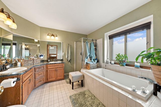 15791 Retreat Drive, Macomb, MI 48042