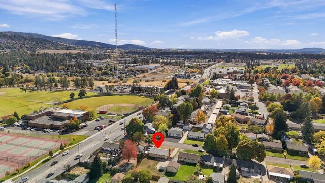 2811 E 39th Ave, Spokane, WA 99223