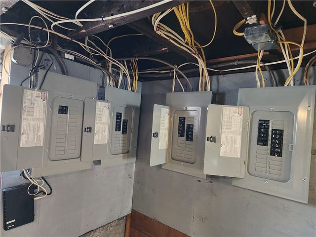 75 Prudence Avenue, Providence, RI 02909