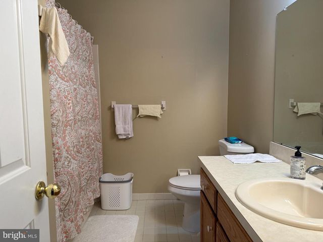 3 NATHAN CT, Newtown, PA 18940